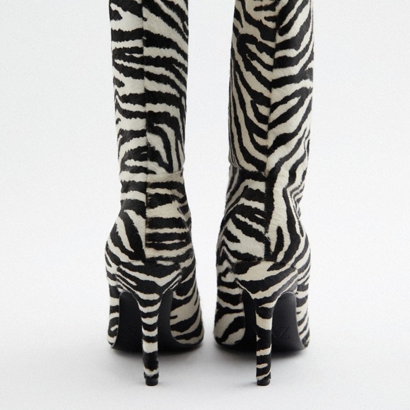 ZARA ANIMAL PRINT HEELED LEATHER ANKLE BOOTS SZ 7.5 or EU 38 - Picture 1 of 5